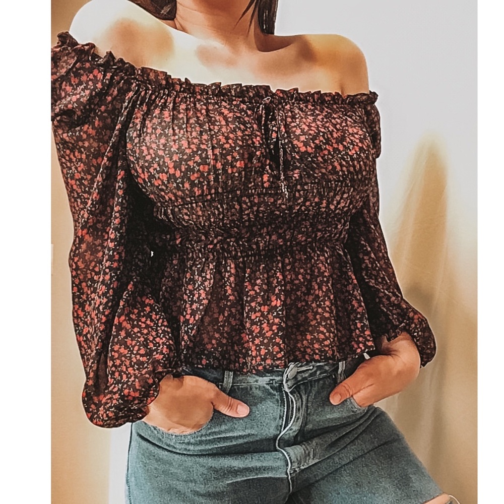 Floral off the shoulder ruffled blouse black